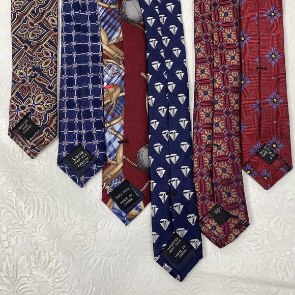 Lot 6 Jos A Bank Silk Neck Ties - Picture 3 of 15